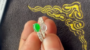 氷＆蛍光翡翠ファッションリング　りくりゅう