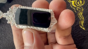 黒翡翠ルース　ブラックロック