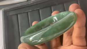 本翡翠バングル　貴船