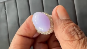 ラベンダー翡翠ルース