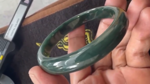 本翡翠バングル　宇治抹茶