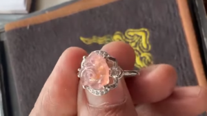 ミャンマーモゴク産ピンクスピネルカービングファッションリング