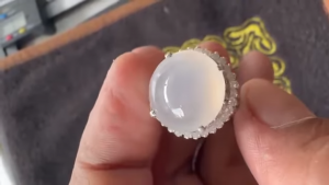 氷翡翠ルース　暖光