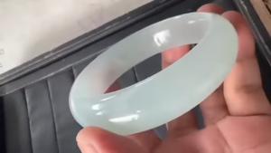 高級氷翡翠バングル